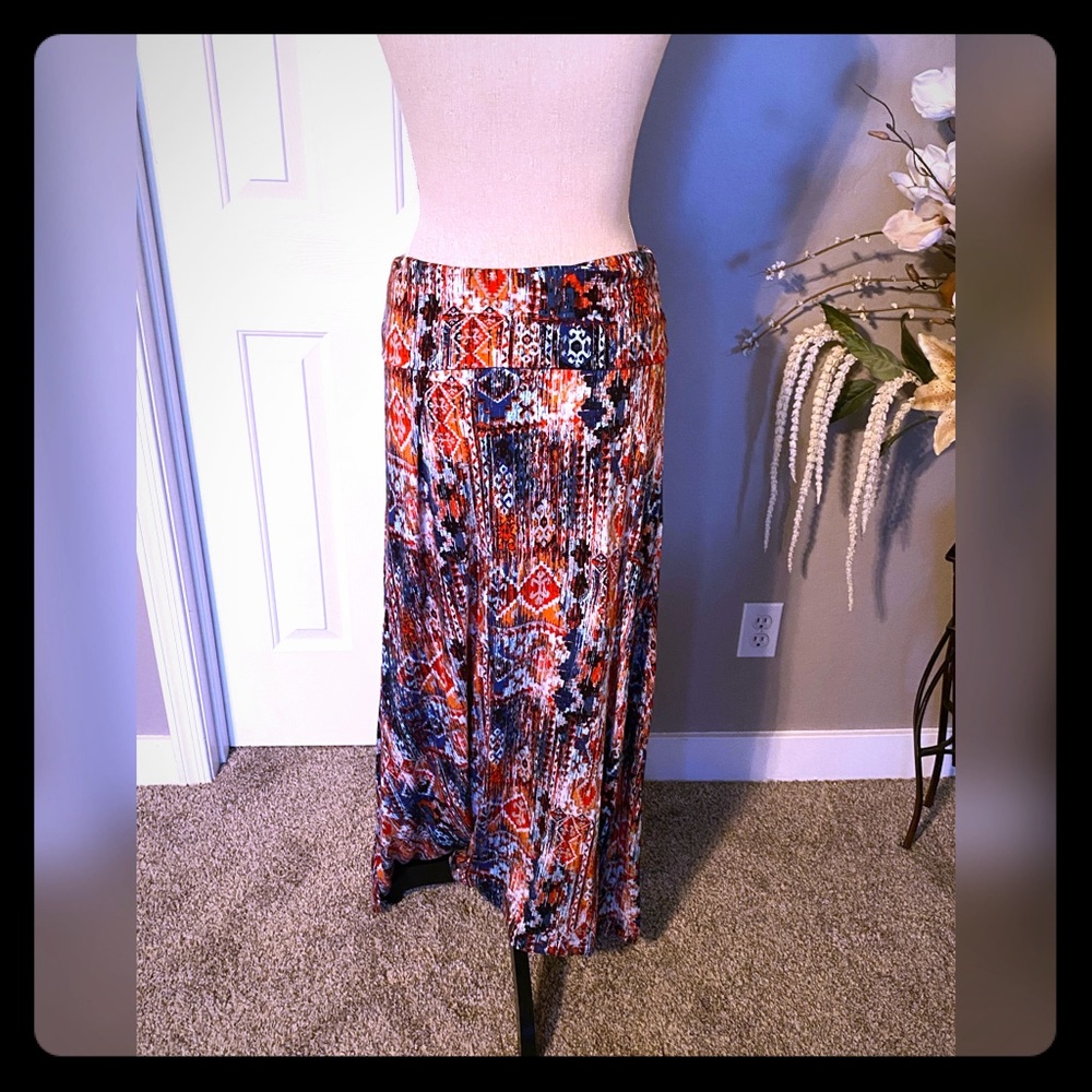 Maxi skirt NWOT